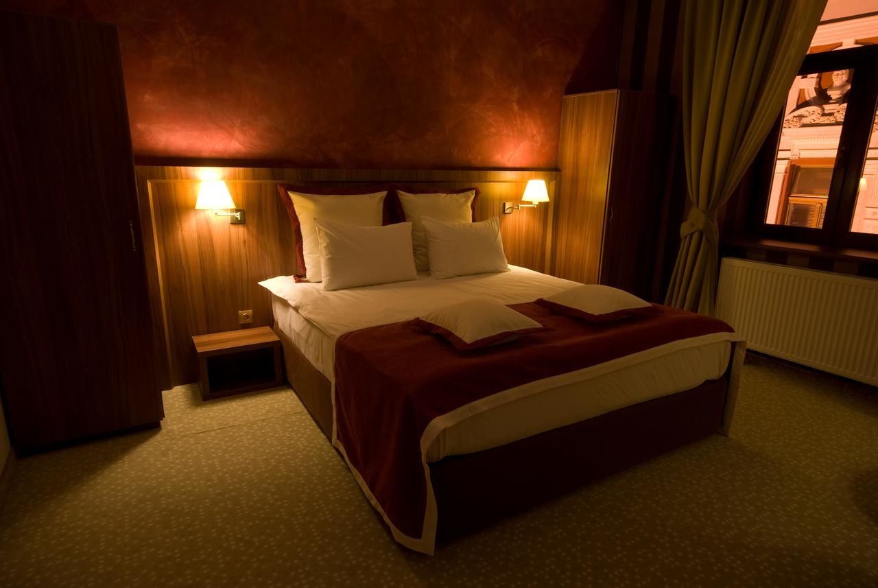 Отель Hotel Gott Брашов