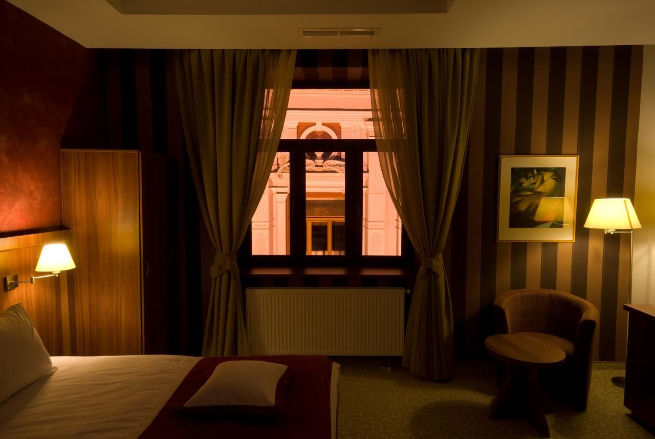 Отель Hotel Gott Брашов