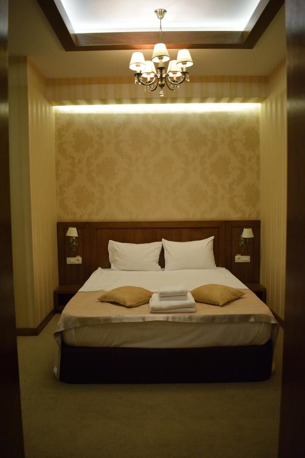 Отель Hotel Gott Брашов