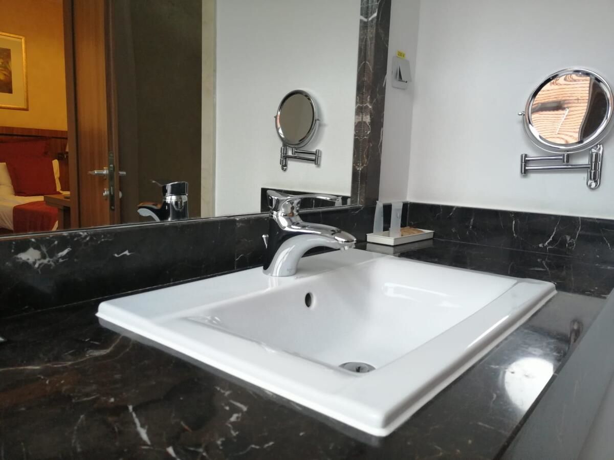 Отель Hotel Gott Брашов
