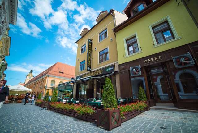 Отель Hotel Gott Брашов-5
